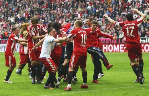 VIDEO Bayern, CAMPIOANA in Bundesliga! Vezi hattrick-ul lui Muller si bucuria de la final!_13