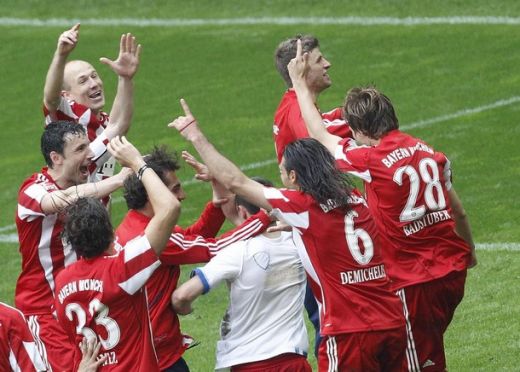 VIDEO Bayern, CAMPIOANA in Bundesliga! Vezi hattrick-ul lui Muller si bucuria de la final!_18