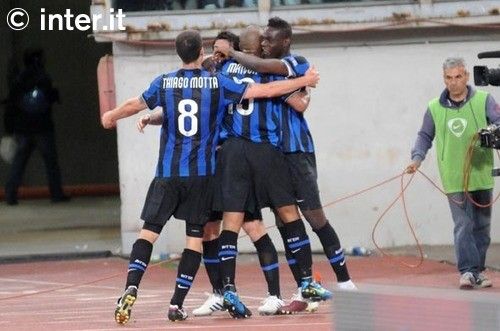SUPER FOTO si VIDEO / "Inter este unica"! Vezi bucuria nebuna a lui Chivu, Balotelli si Mourinho_6