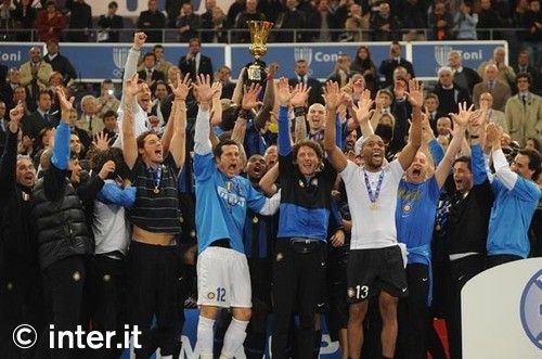 SUPER FOTO si VIDEO / "Inter este unica"! Vezi bucuria nebuna a lui Chivu, Balotelli si Mourinho_14
