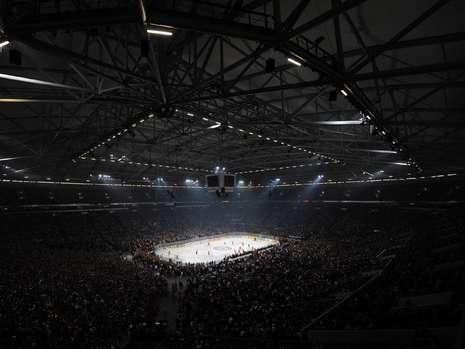 RECORD! 77.000 de nemti au vazut un meci de hochei pe stadionul lui Schalke! FOTO_2
