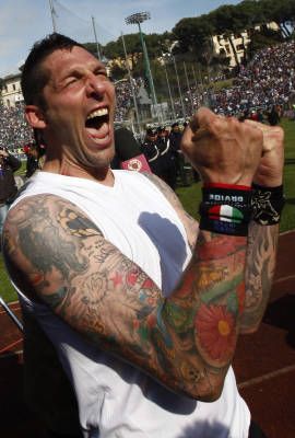 Jucatorii lui Inter l-au atacat pe Totti: "Decat sa-ti bagi degetul in gura, mai bine baga-l in fund!"_27
