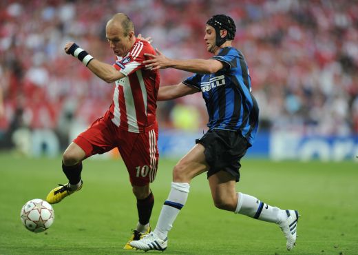 Chivu, accidentat! A rezistat doar 69 de minute cu Bayern! Vezi imagini din duelul cu Robben!_6