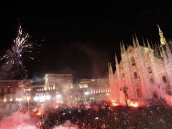 FOTO / NEBUNIE la Milano! Cum au sarbatorit fanii lui Inter castigarea Ligii!