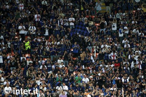 VIDEO / Jucatorii lui Inter sunt EROI la Milano! Vezi cum au fost primiti pe San Siro:_26