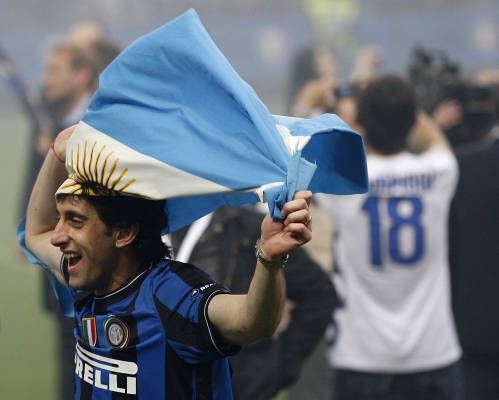 VIDEO / Jucatorii lui Inter sunt EROI la Milano! Vezi cum au fost primiti pe San Siro:_5