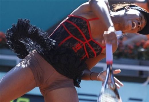 Scandalul Venus fara chiloti revine: a purtat la Roland Garros o rochie prin care i se vedeau SANII!_10