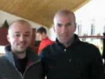 CE&nbsp;TARE! Romanul care si-a dat apartamentul sa plece la Polul Nord l-a intalnit acolo pe Zidane :)