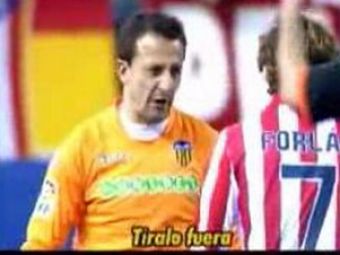 VIDEO FAZA ETAPEI in Spania! Forlan rugat de portar sa rateze un penalty!