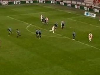 NESU&nbsp;KO:&nbsp;Vezi cel mai norocos gol al saptamanii:&nbsp;Suarez in Ajax&nbsp; 4-0 FC Utrecht!&nbsp;VIDEO: