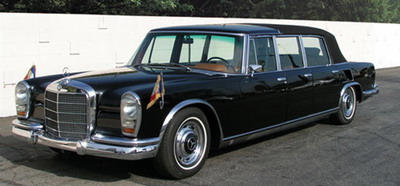 Mercedes-ul lui Ceausescu, expus in Muzeul automobilelor prezidentiale!