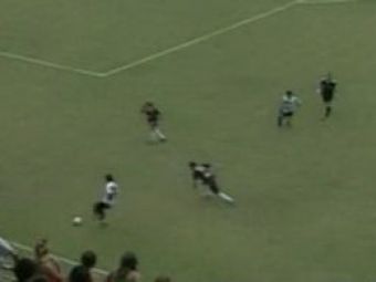VIDEO Cum se joaca fotbalul in tara lui&nbsp;Maradona! Vezi super schema anului!