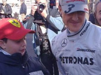 VIDEO Schumacher, in razboi cu&nbsp;Ferrari! Vezi cum a refuzat sa-i dea autograf unui pusti cu sapca rosie!