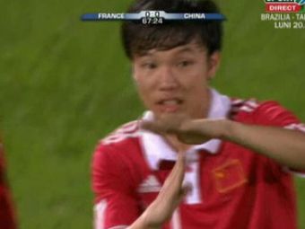 VIDEO / A cerut TIME-OUT ca sa umileasca Franta! Vezi cel mai tare gol marcat vreodata de un chinez: