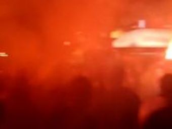 VIDEO:&nbsp;Victoras Iacob si Mara, in pericol! Fanii lui&nbsp;Iraklis au dat foc in centrul Salonicului!