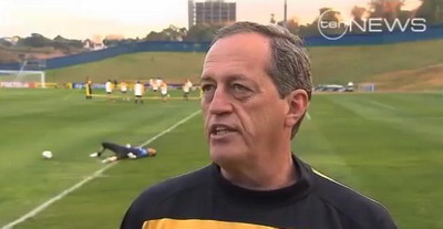 VIDEO / A facut pe MORTUL! Vezi ce glume fac australienii inainte de Cupa Mondiala: