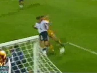 Vezi povestea golului miraculos dat de Dan Petrescu in fata Angliei la Mondialul din 1998!
&nbsp;