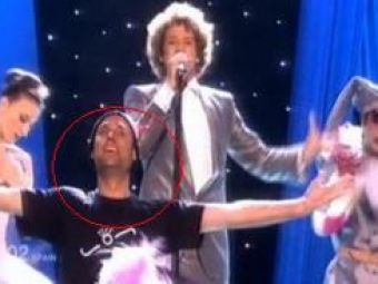 VIDEO Jimmy Jump a comis-o din nou! A dat buzna pe scena la Eurovision!