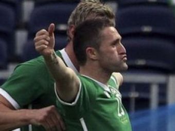 VIDEO Robbie Keane ii invata pe englezi cum sa bata Algeria la CM! Vezi dubla de senzatie! 