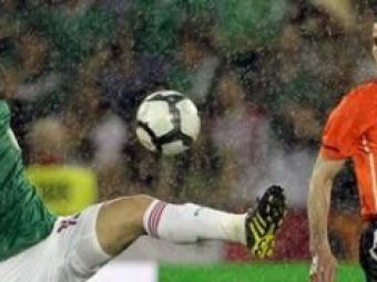 VIDEO: Van Persie, gol din VOLEU! Olanda 2-1 Mexic