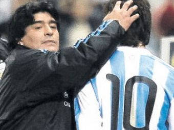 Maradona: &quot;SALIVEZ cand il vad pe Messi jucand!&quot; :)