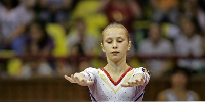 campioana europeana la gimnastica Elena Amelia Racea Marius Racea