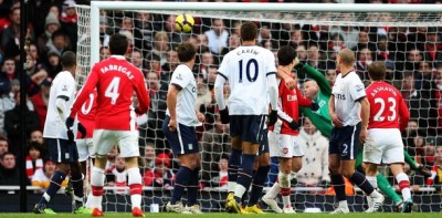 VIDEO! Gol SUPERB Fabregas in Arsenal 3-0 Aston Villa! Sut in vinclu de la 25 de metri
