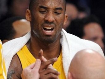 VIDEO Incredibil! Kobe Bryant a inscris 20 de puncte cu un deget FRACTURAT!