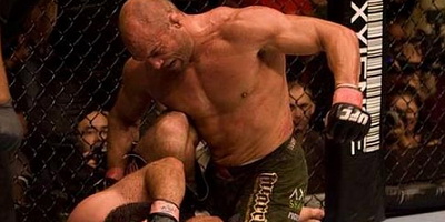 ACUM LIVE: Pune-i la pamant: UFC 105 - Randy Couture vs Brendon Vera