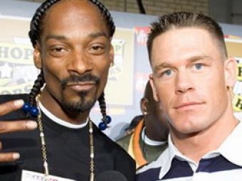 ACUM pe Kombat.ro - Snoop Dogg face show in wrestling la RAW