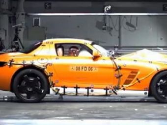 Vezi cum se face PRAF un Mercedes-Benz SLS AMG de 180.000 de euro!&nbsp;VIDEO: