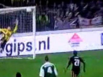 Golul zilei vine din Olanda! Vezi super golul lui Emanuelson in Ajax 2-1Dordrecht!