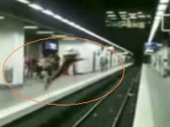 VIDEO! Parkour peste sinele de metrou! Cum a reusit sa sfideze moartea
