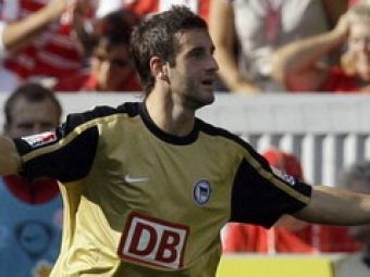 VIDEO:&nbsp; Max Nicu, gol pentru Hertha! &quot;Razvan m-a ajutat foarte mult!&quot;
