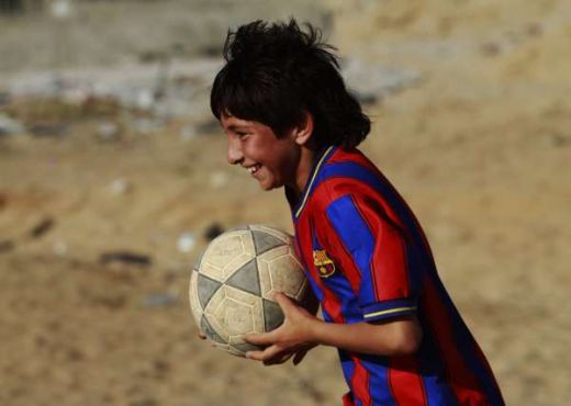 Super FOTO! Argentinienii s-au speriat de el: e CLONA lui Messi din Palestina :)_2