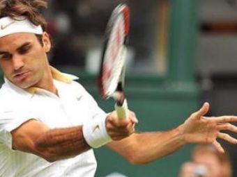 VIDEO! McEnroe 'plange' si il ameninta pe Federer cu racheta: &quot;Ai 15 trofee???&quot;