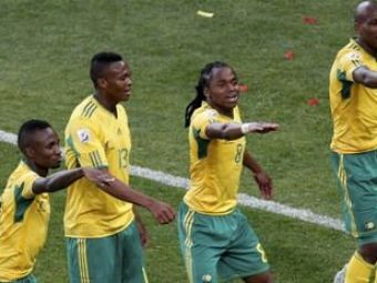 
	FOTO Asta e Bafana-Bafana! Cum au dansat africanii la meciul cu Mexic!
