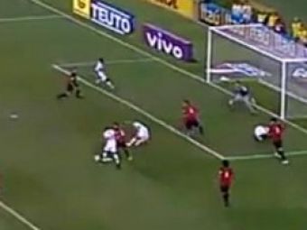 VIDEO / In Brazilia s-a inventat ratarea: vezi cat de GREU este sa inscrii un gol!