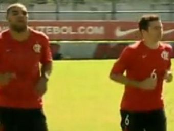 VIDEO:&nbsp;Adriano si-a convins un coechipier sa revina la antrenament!&nbsp;VEZI&nbsp;CUM: