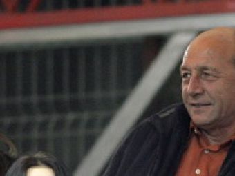 Sa jucati bine! Basescu, talismanul nationalei, vine la meci!