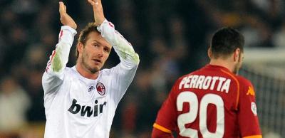 Beckham luat la mishto dupa debutul la Milan: "E un dezastru, nu intelege nimic"