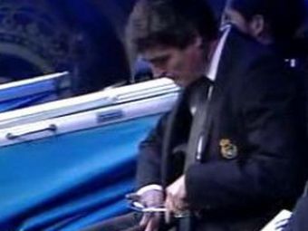 I-a scos din minti! Juande Ramos si-a taiat unghiile in timpul meciului cu Villareal!