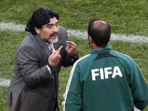 FOTO si VIDEO Spectacol marca Maradona! Concert de vuvuzele la Argentina 1-0 Nigeria!_16