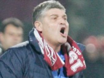 Andone: "Dorinel poate produce surprize cu Dinamo"