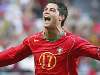 Fanele lui C. Ronaldo au ramas masca - portughezul frumusel a primit un pumn in fata