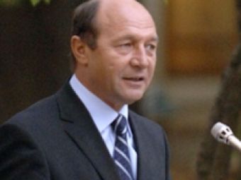 Campionii de la Beijing au fost premiati de Basescu. Video: 