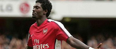 Adebayor ramane la Arsenal pana in 2012