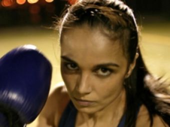 Floriana, actrita si campiona mondiala la kickboxing! 