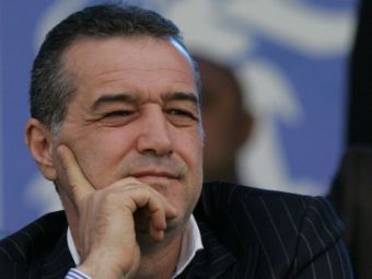 "Cer demisia lui Mircea Sandu"