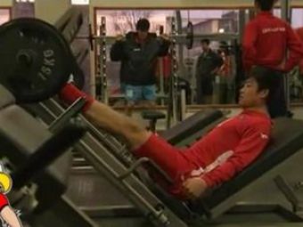 
	VIDEO / Coreea de Nord a gasit cea mai CIUDATA metoda de antrenament de la mondiale! Vezi cum trag de fiare :))
